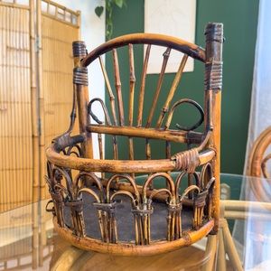 Vintage 80’s Wicker Chinoiserie Rattan Bamboo MCM Wall Shelf & Plant Stand Ledge